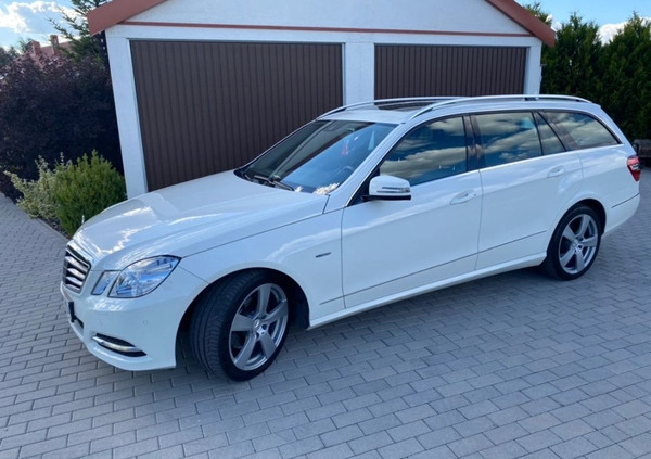 Mercedes-Benz Klasa E cena 54500 przebieg: 230000, rok produkcji 2011 z Polkowice małe 56